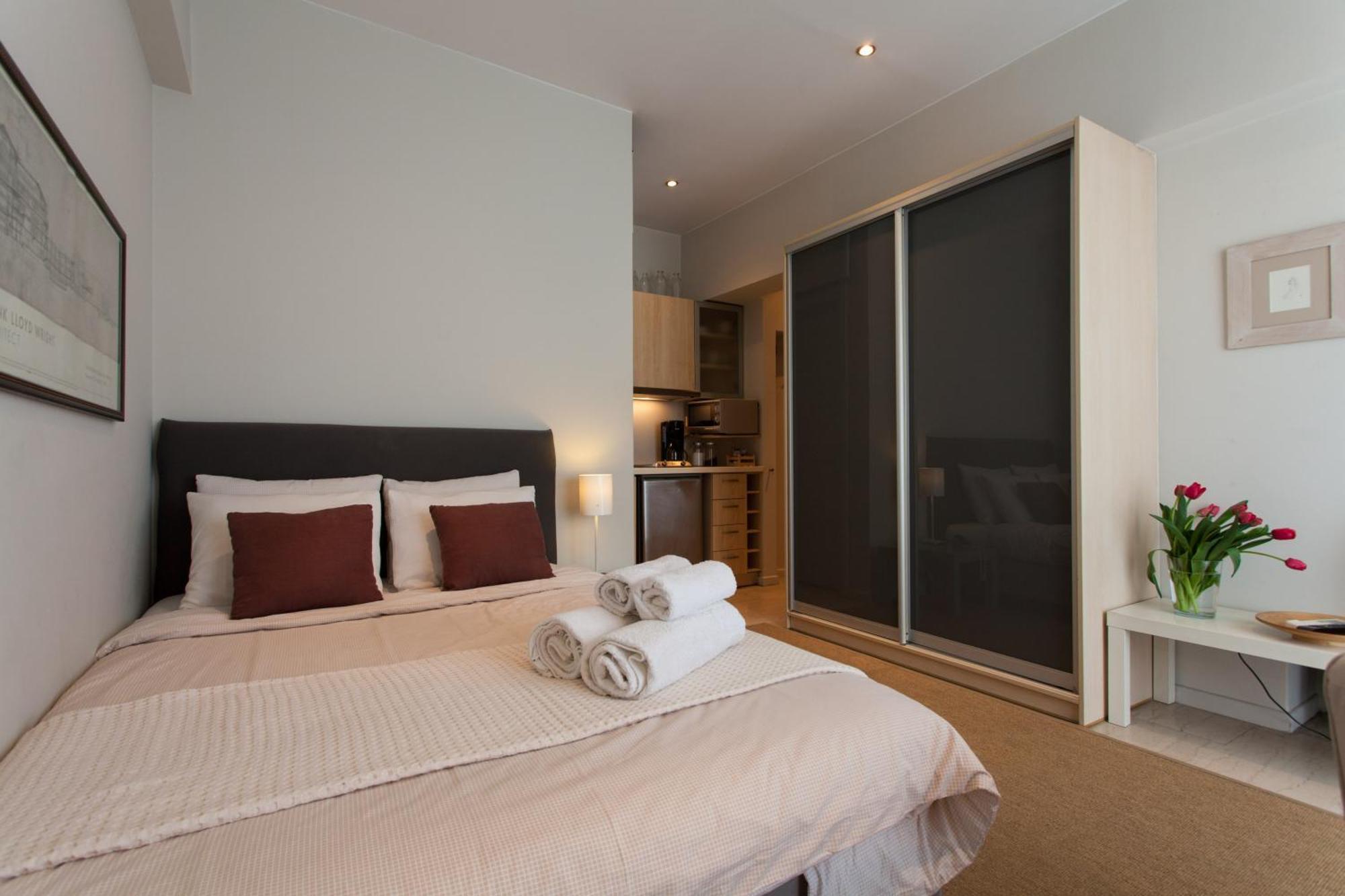 Homz Studios Neapolis Atenas Exterior foto