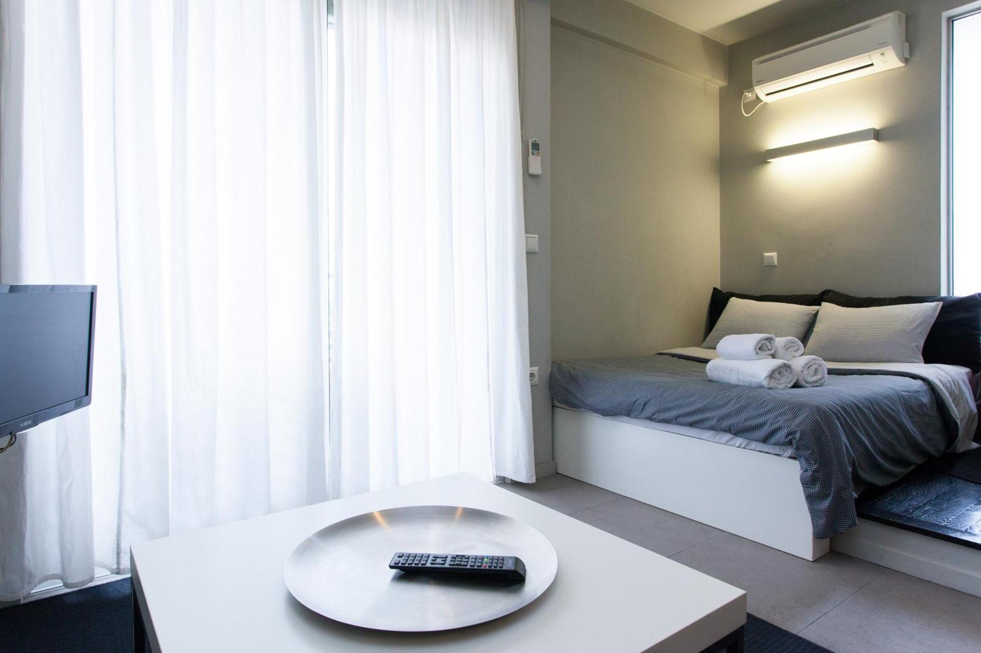 Homz Studios Neapolis Atenas Exterior foto