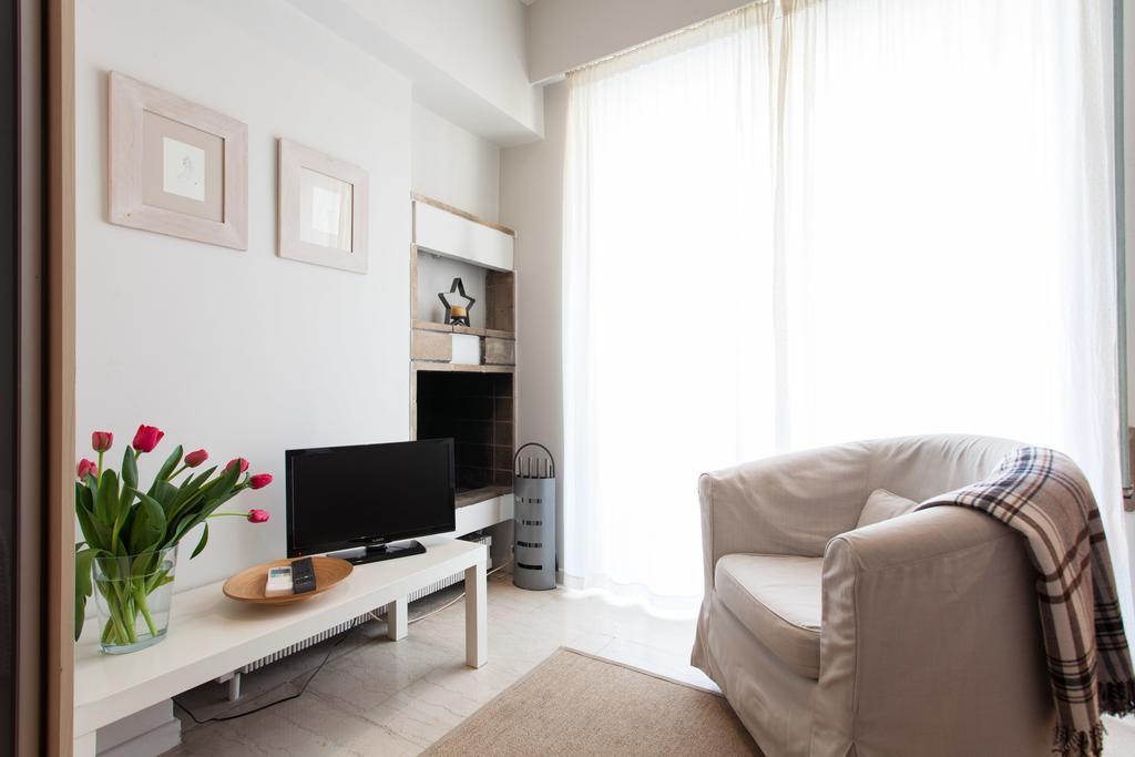 Homz Studios Neapolis Atenas Exterior foto