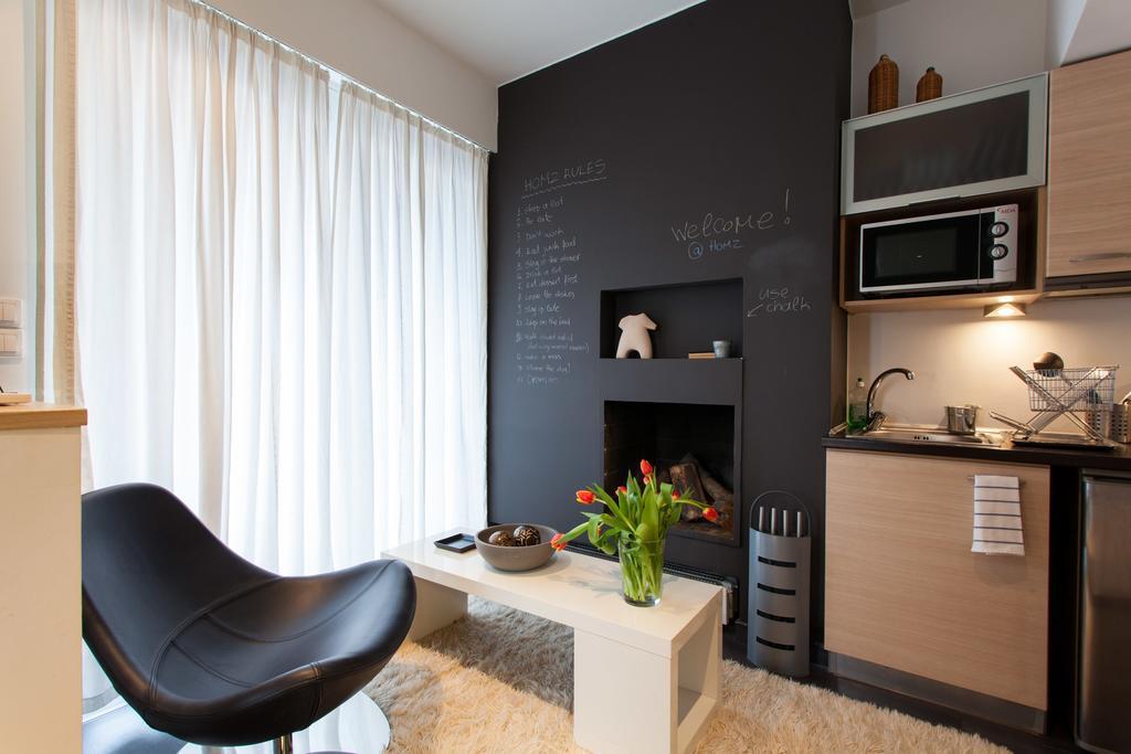 Homz Studios Neapolis Atenas Exterior foto
