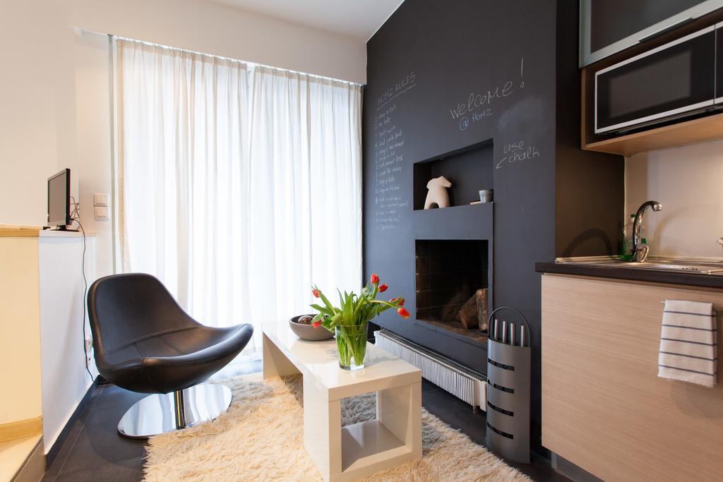 Homz Studios Neapolis Atenas Exterior foto