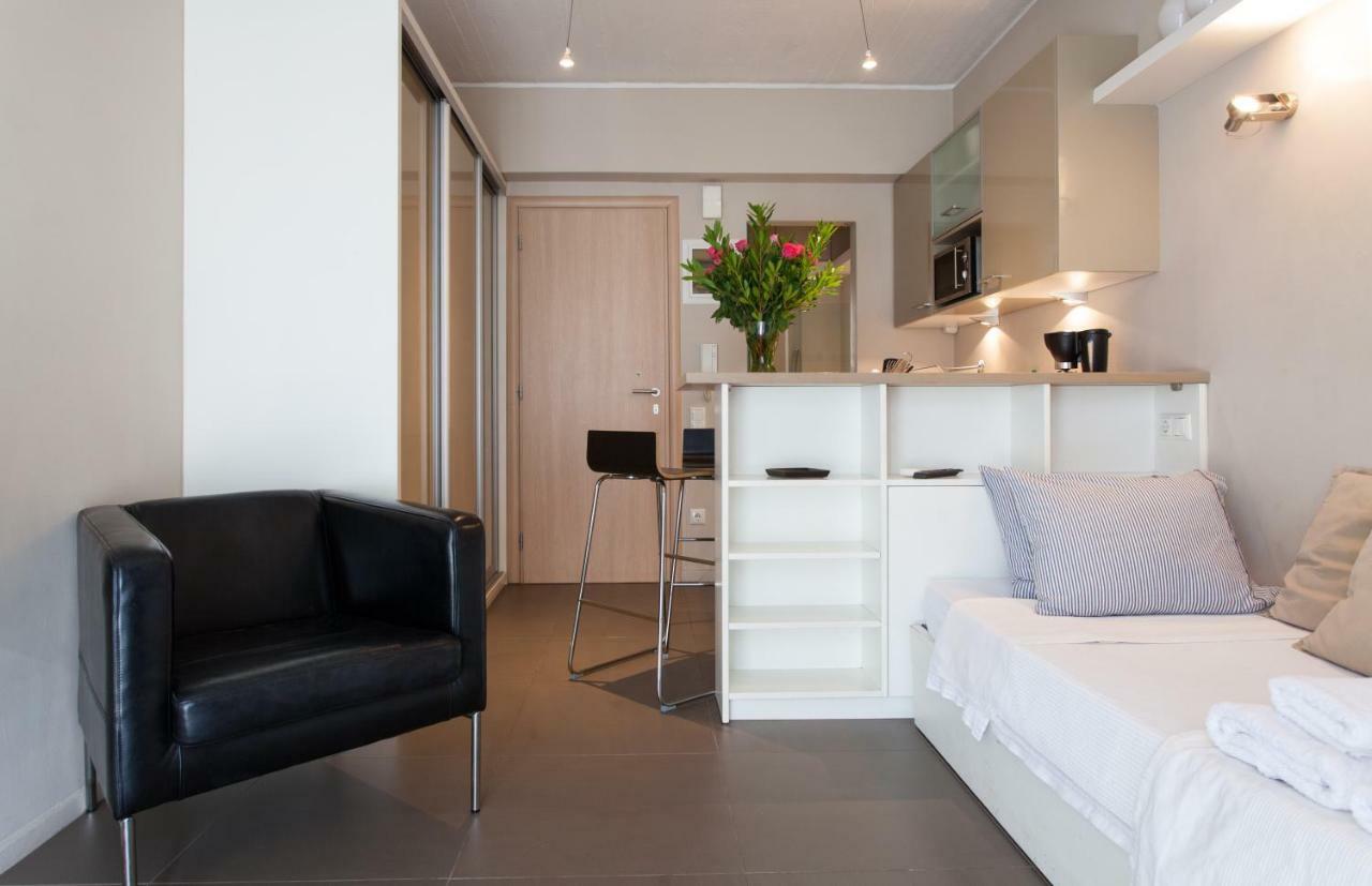 Homz Studios Neapolis Atenas Exterior foto